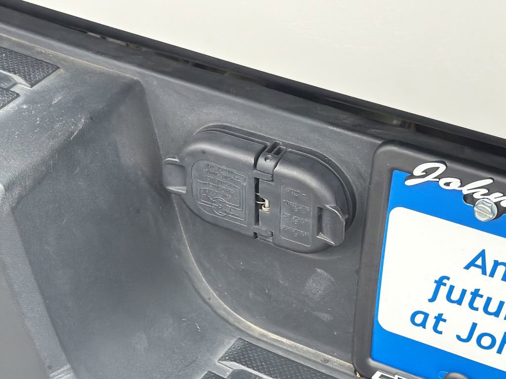 Used 2024 Toyota Tacoma SR5 AWD/4WD image 23
