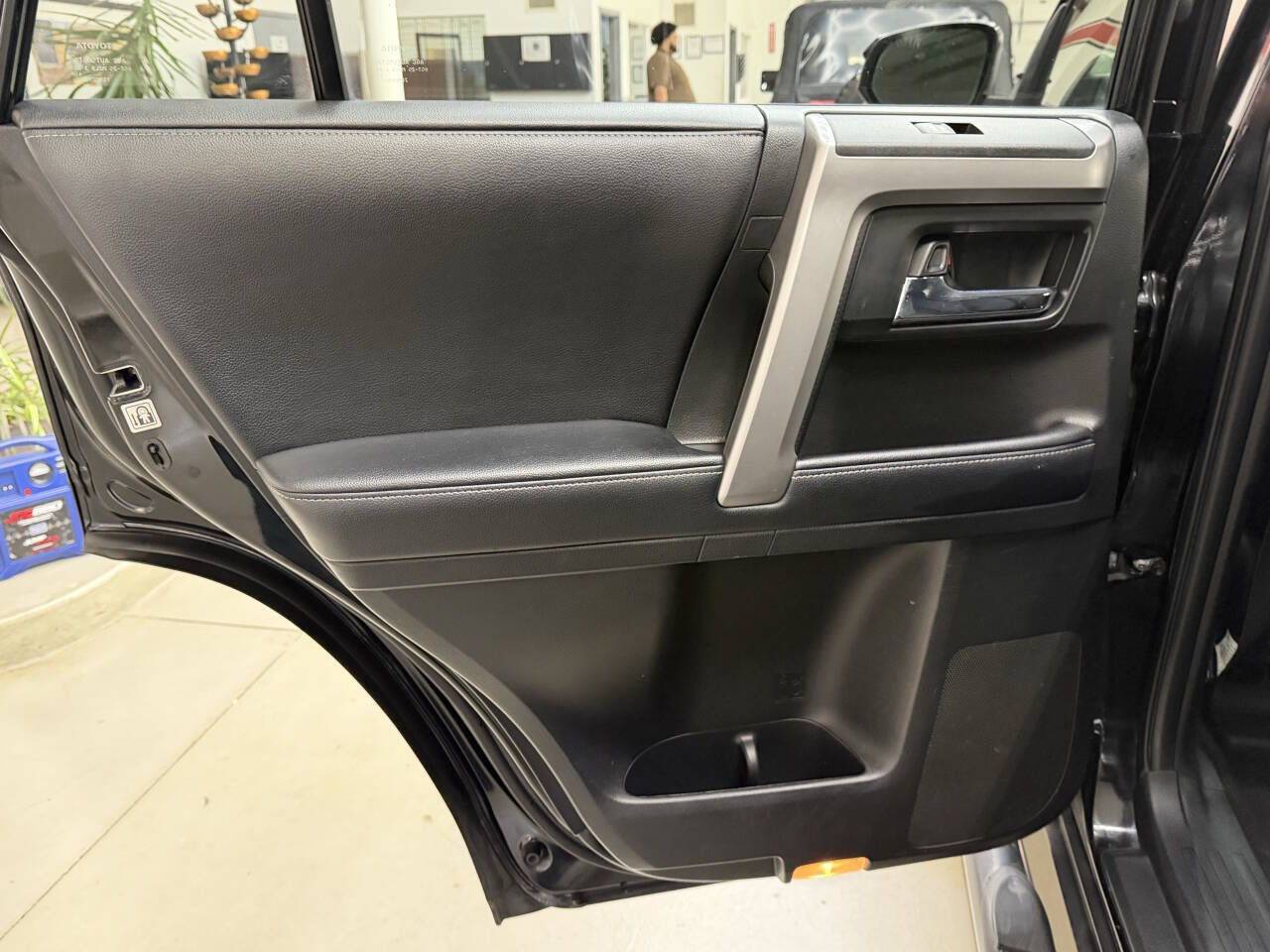 Used 2019 Toyota 4Runner SR5 Premium AWD/4WD image 12