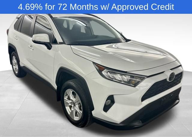 Used 2021 Toyota RAV4 XLE image 1