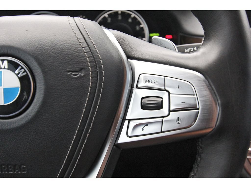 Used 2017 BMW 740i RWD image 16
