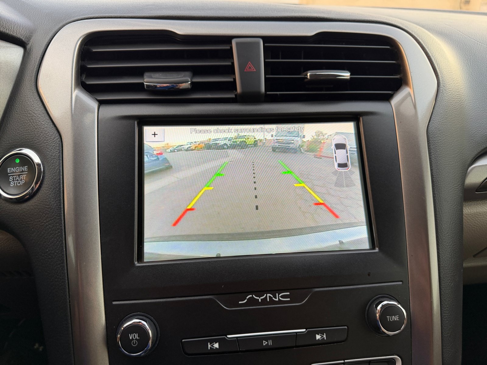 Used 2019 Ford Fusion SEL FWD image 26