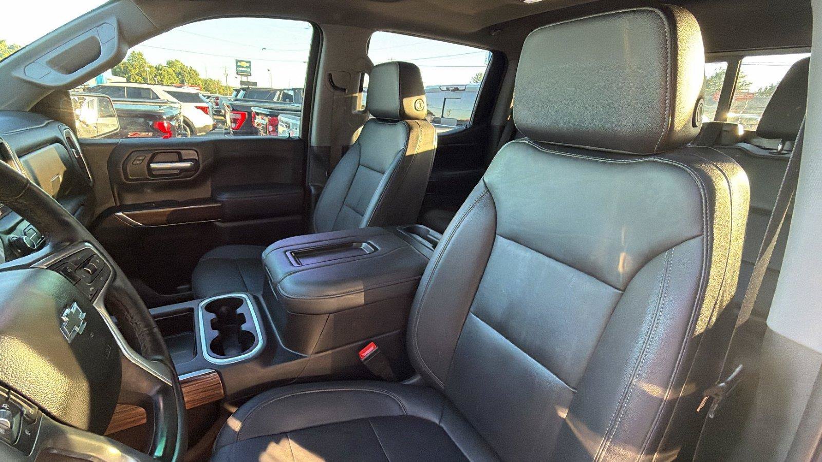 Used 2021 Chevrolet Silverado 1500 LT Trail Boss w/ Convenience Package II AWD/4WD image 5