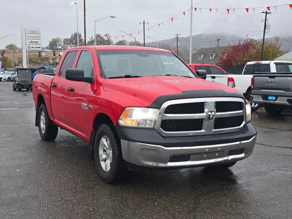 Used 2018 RAM 1500 ST w/ SXT Appearance Group AWD/4WD image 4