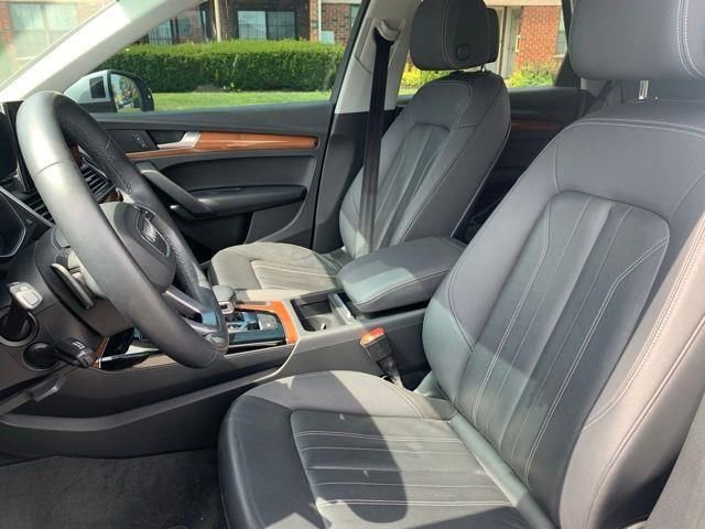 Used 2021 Audi Q5 2.0T Premium image 16