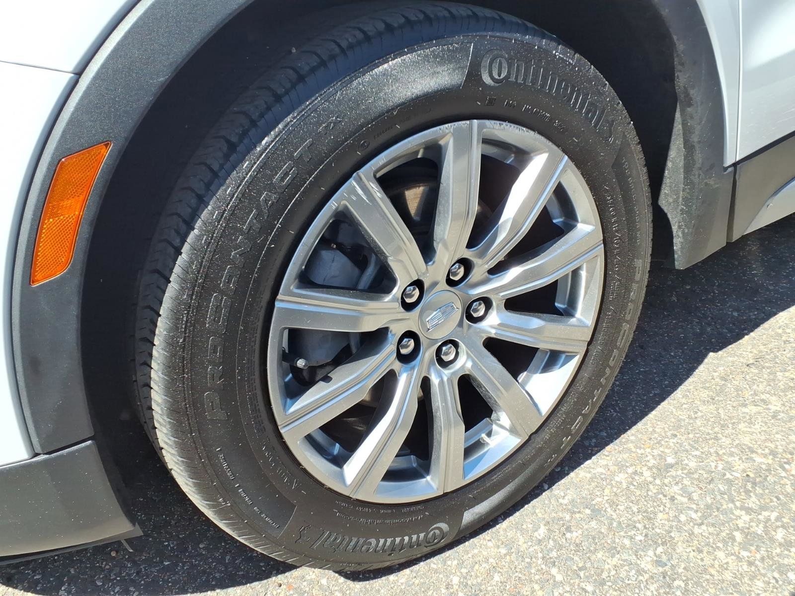 Certified 2023 Cadillac XT4 Premium Luxury w/ Cold Weather Package image 8