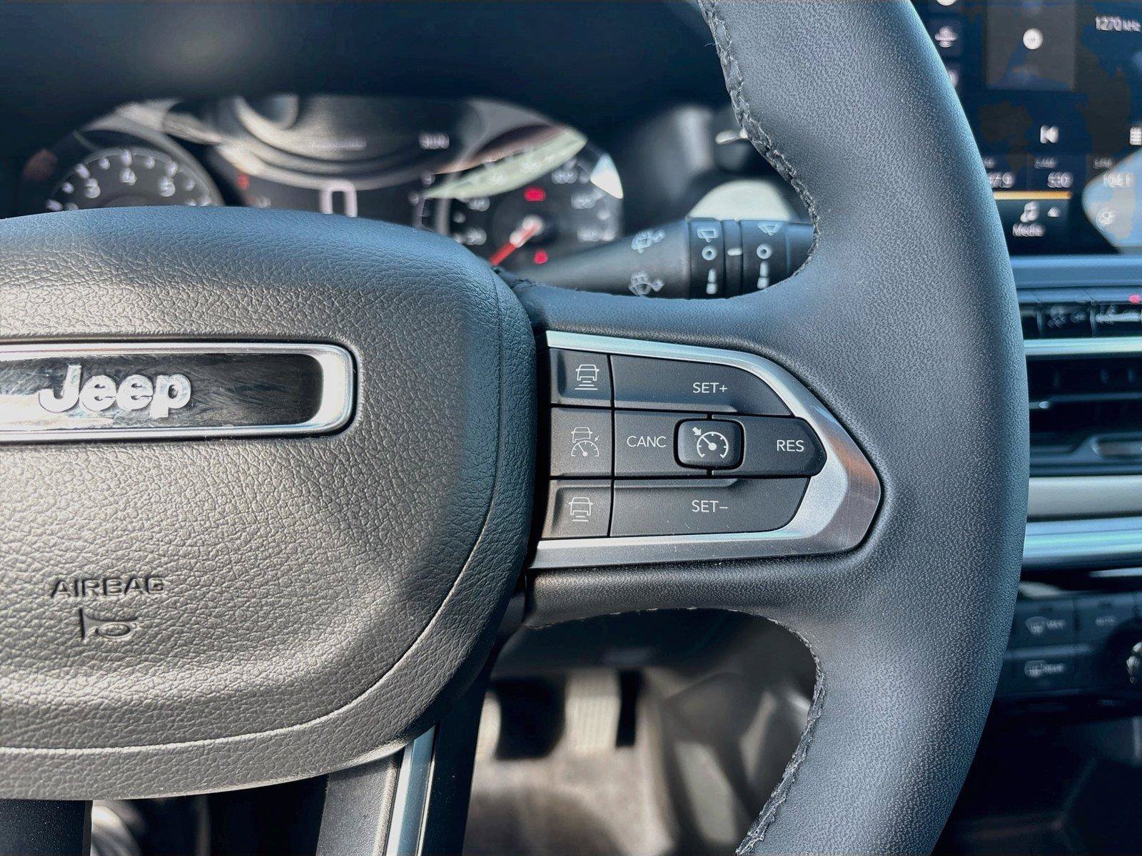 Certified 2025 Jeep Compass Limited AWD/4WD image 31