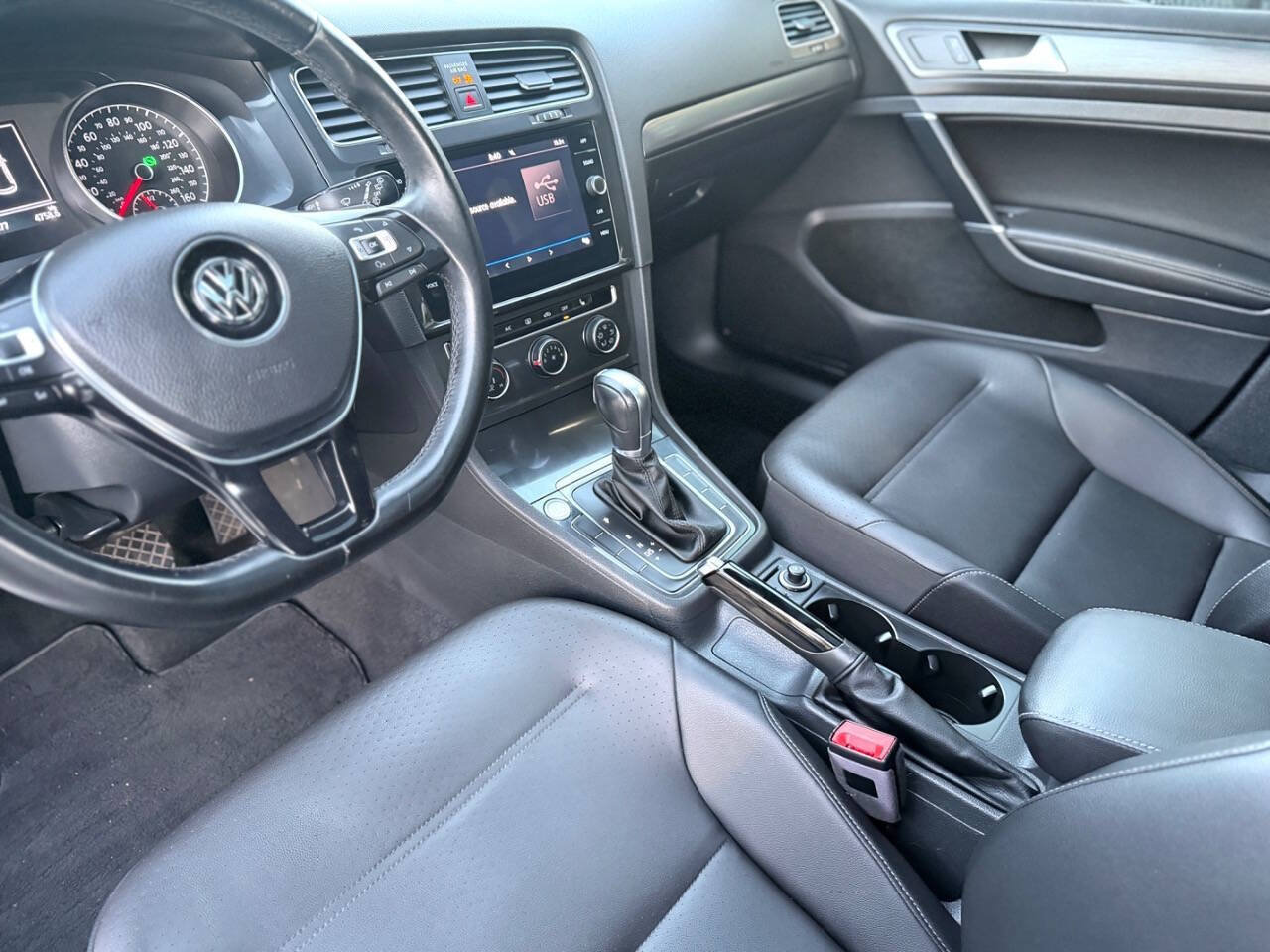 Used 2018 Volkswagen Golf SE FWD image 12