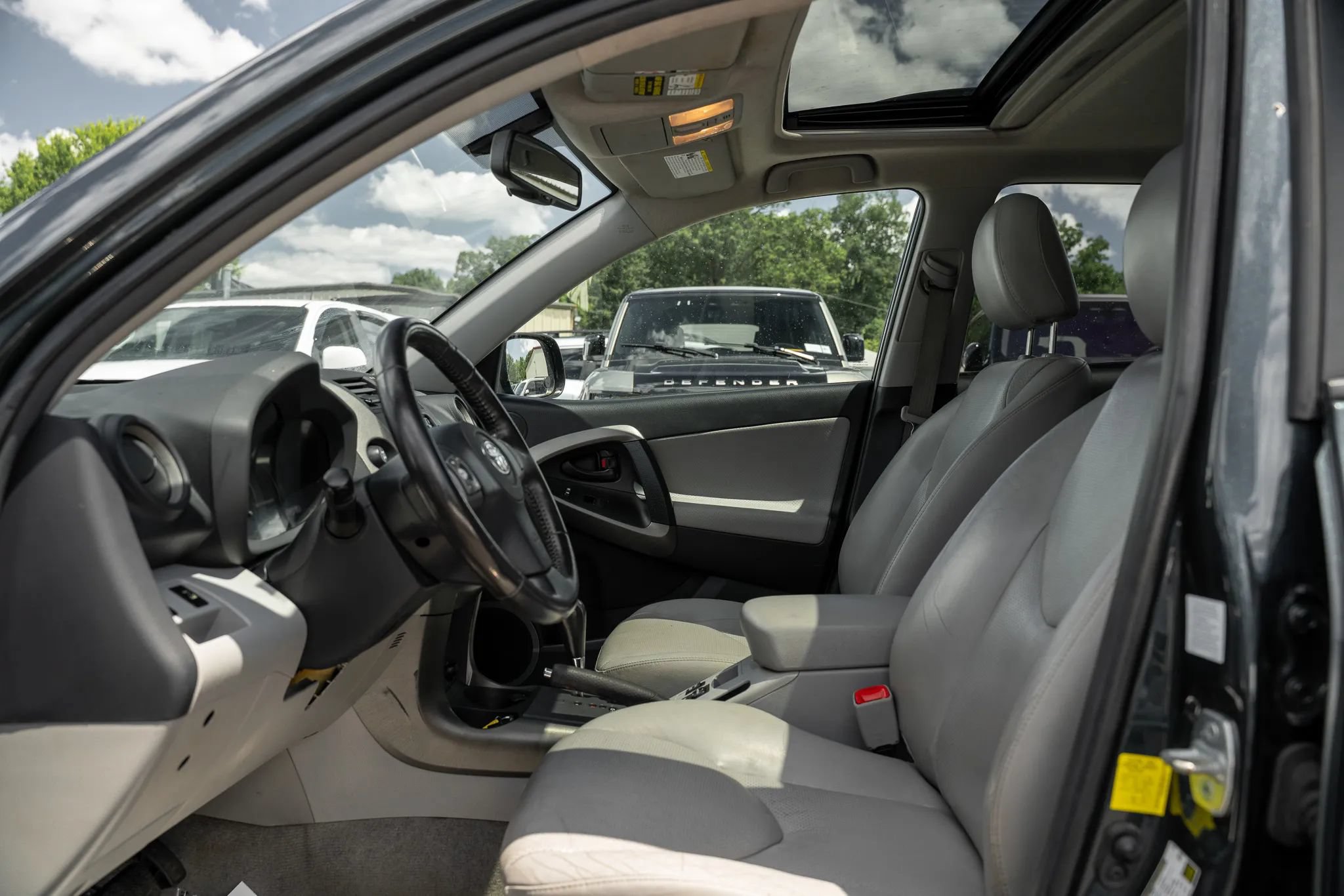 Used 2012 Toyota RAV4 Limited w/ Navigation Value Pkg AWD/4WD image 7