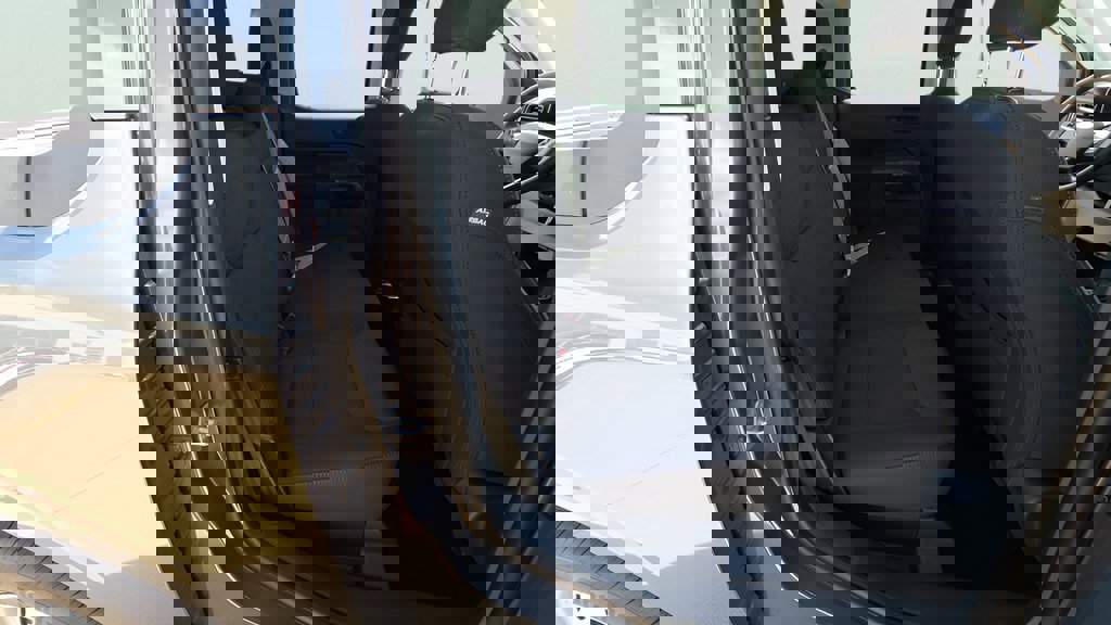 New 2025 Ford Maverick XL image 21