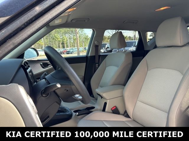 Certified 2025 Kia Soul LX image 10