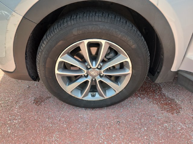 Used 2018 Hyundai Santa Fe SE AWD/4WD image 23