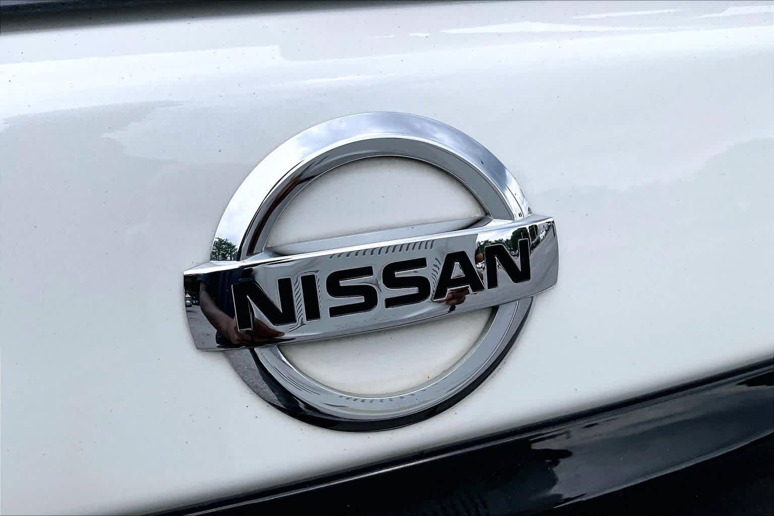 Used 2018 Nissan Murano SL w/ Midnight Edition Package FWD image 30
