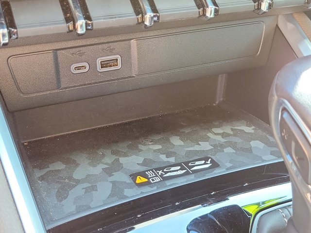 Used 2023 GMC Canyon Denali image 29