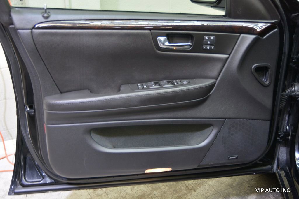 Used 2010 Cadillac DTS Premium w/ Driver Awareness Package image 7