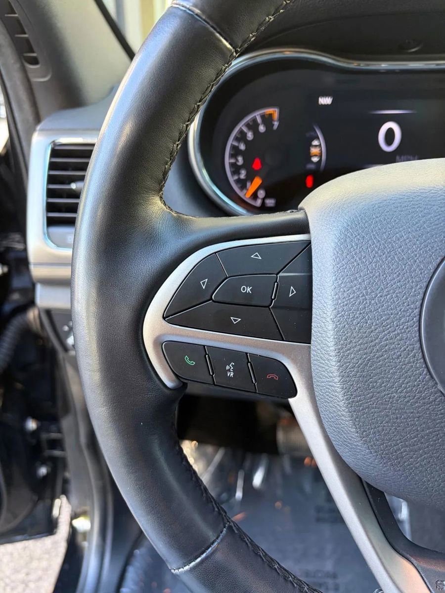 Used 2021 Jeep Grand Cherokee Laredo X RWD image 14