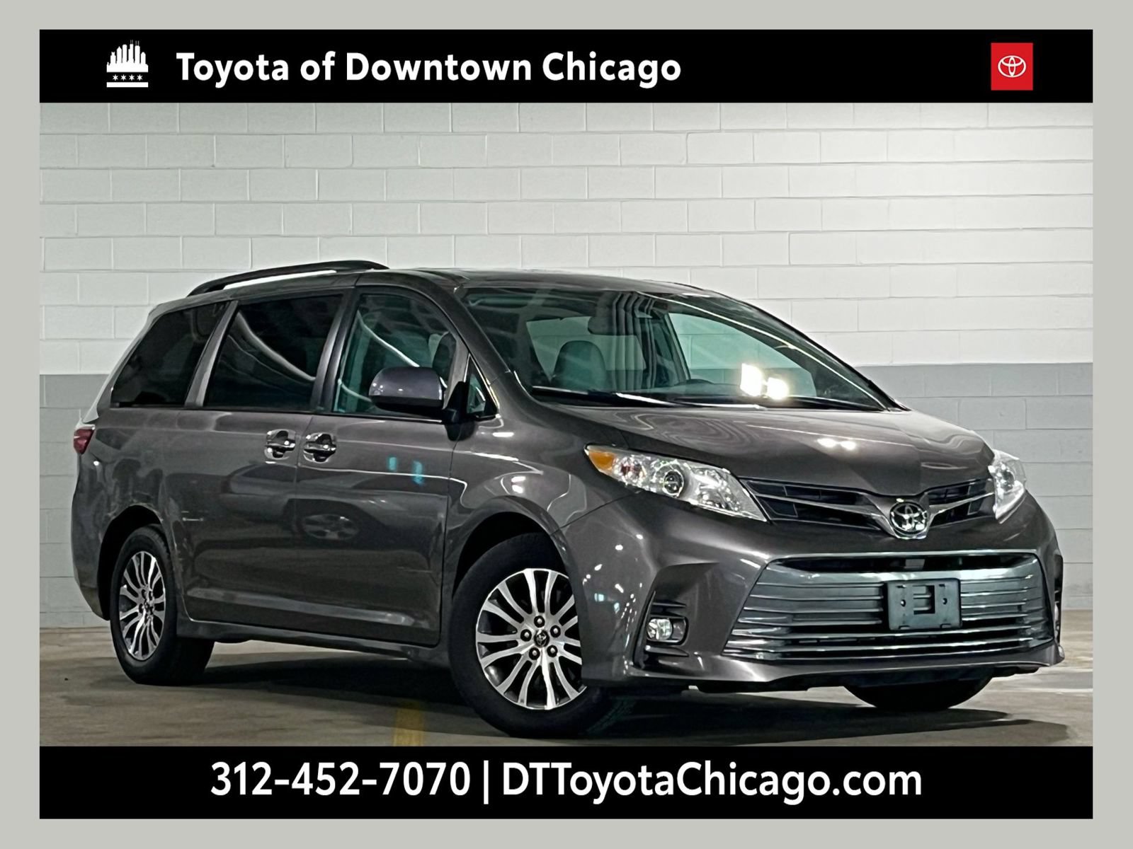 Used 2019 Toyota Sienna XLE w/ XLE Navigation Package FWD 360° Tour