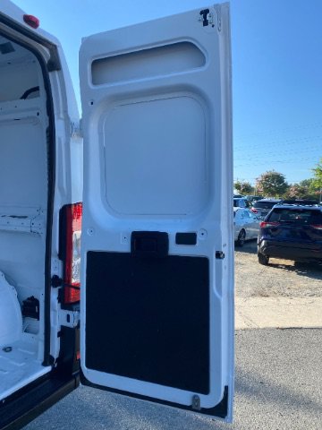 Used 2026 RAM ProMaster 2500 w/ Convenience Group FWD image 12