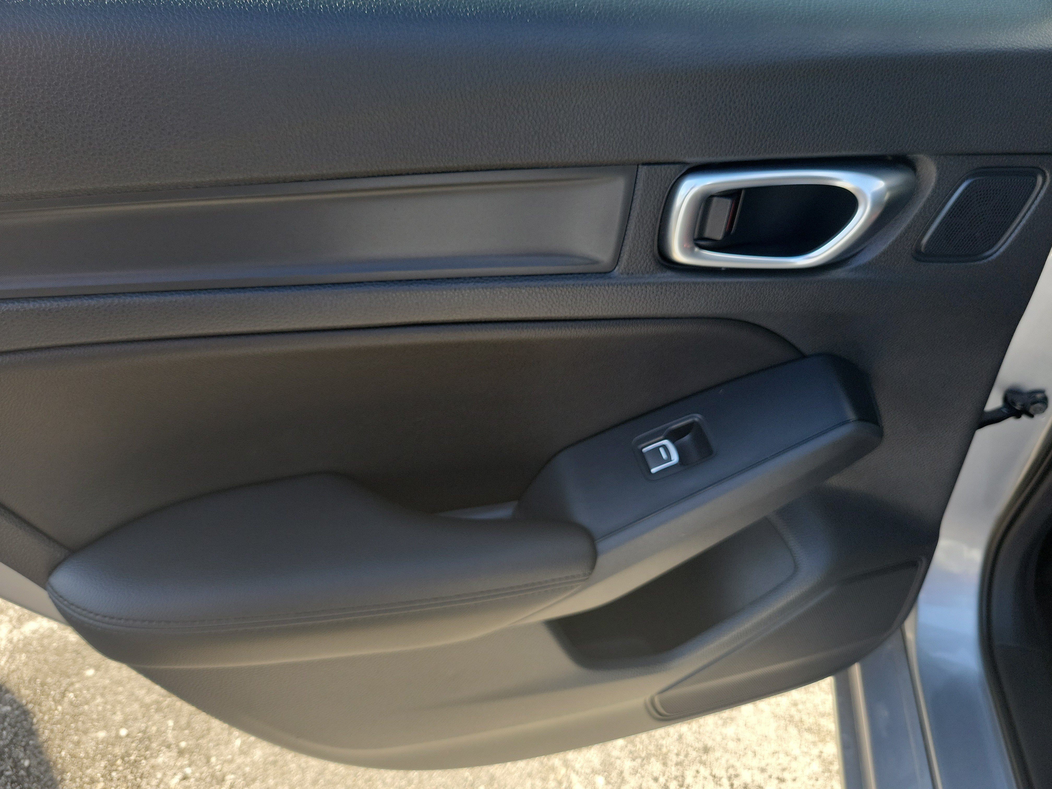 Used 2025 Acura Integra FWD image 11