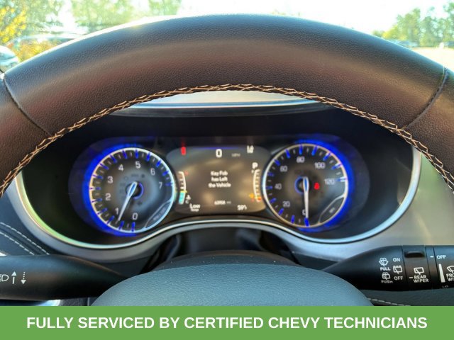 Used 2025 Chrysler Pacifica Limited FWD image 27