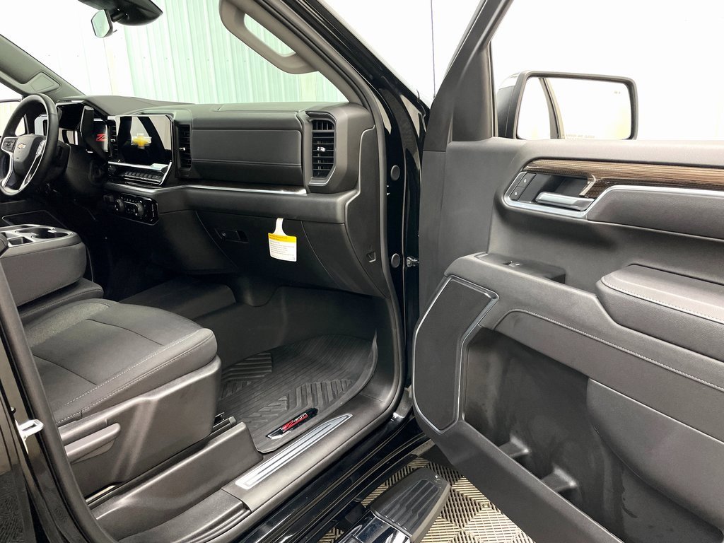 Certified 2026 Chevrolet Silverado 1500 LT image 39
