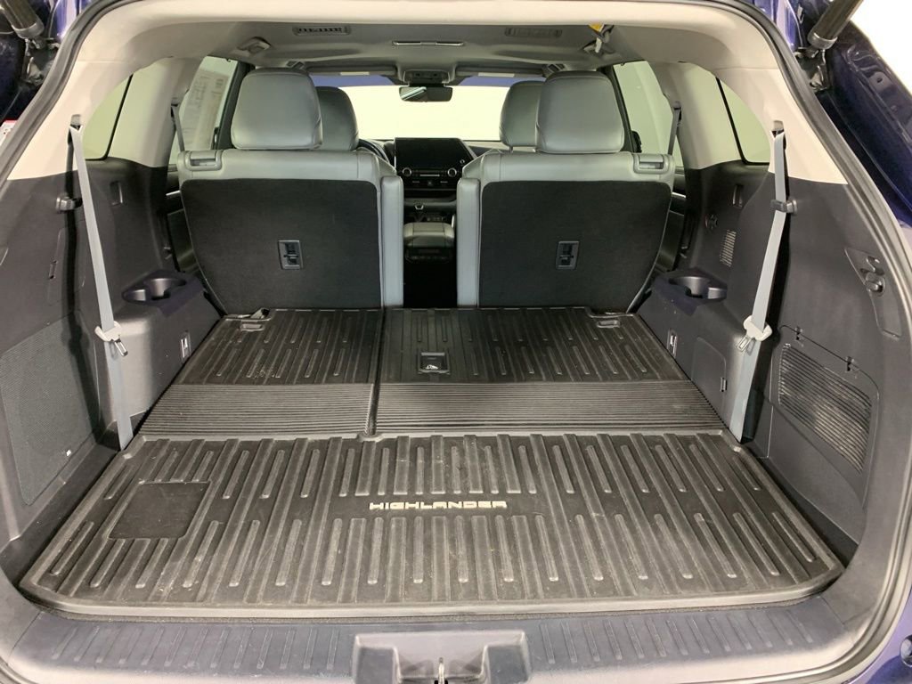 Used 2023 Toyota Highlander Limited AWD/4WD image 13