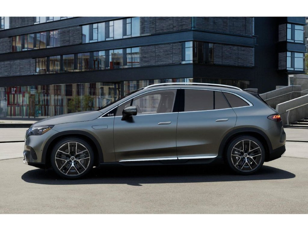 New 2026 Mercedes-Benz EQE 320 4MATIC SUV image 35