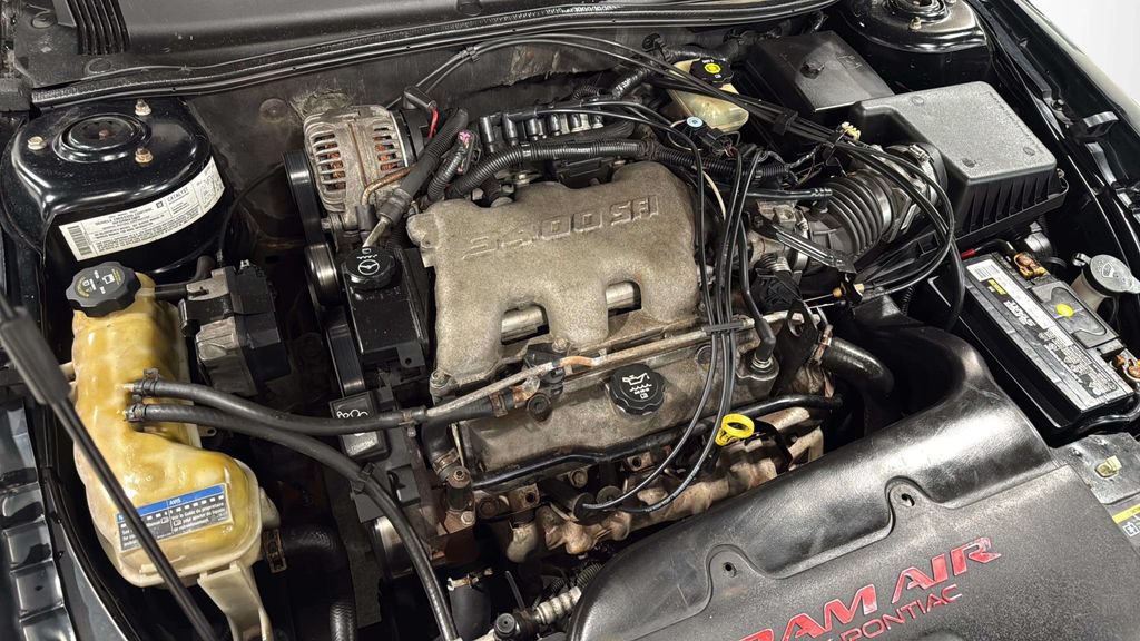 Used 2004 Pontiac Grand Am GT FWD image 29