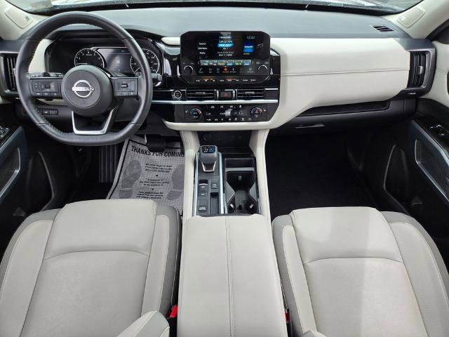 Certified 2022 Nissan Pathfinder SL w/ SL Premium Package FWD image 11