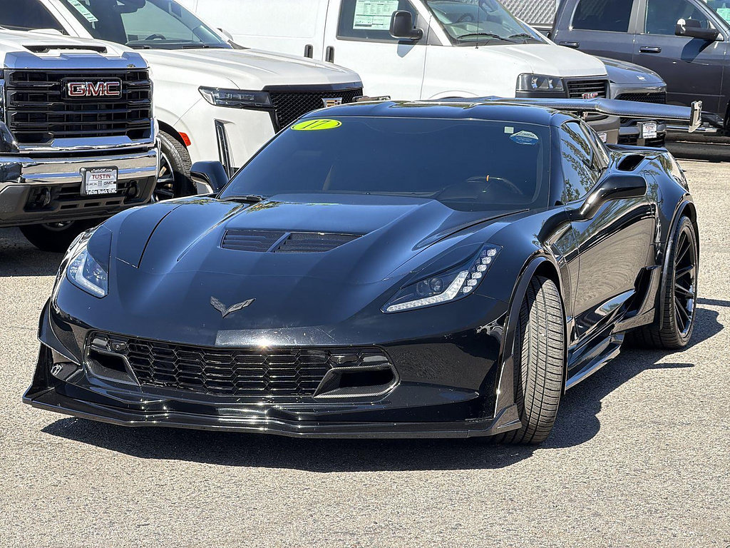Used 2017 Chevrolet Corvette Z06 RWD image 3