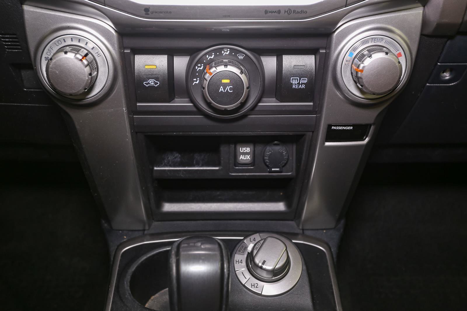 Used 2017 Toyota 4Runner SR5 AWD/4WD image 29