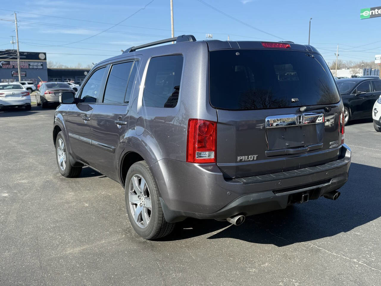 Used 2015 Honda Pilot Touring image 3