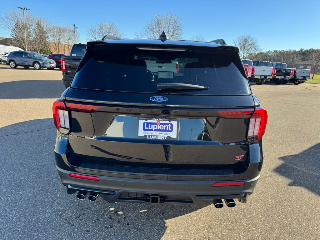 New 2026 Ford Explorer ST w/ Sun And Sound Package image 5