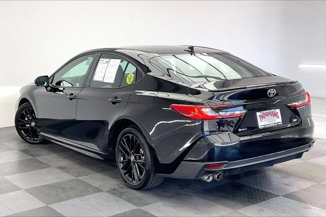 Used 2025 Toyota Camry SE FWD image 10