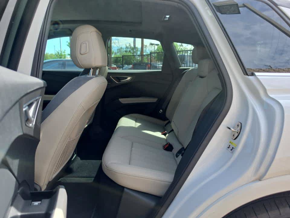 Used 2023 Audi Q4 e-tron Premium Plus w/ Premium Plus AWD/4WD image 8