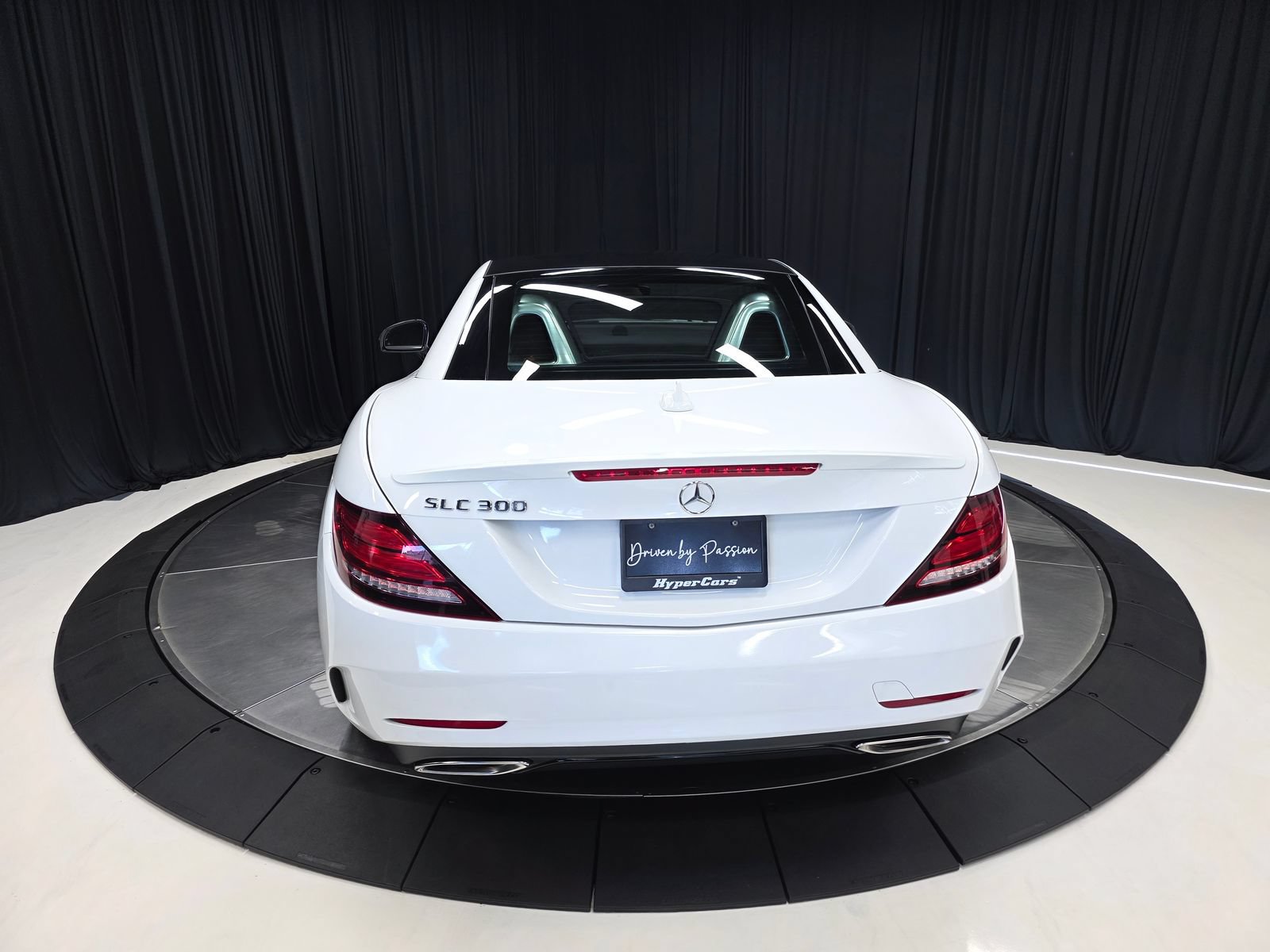 Used 2019 Mercedes-Benz SLC 300 image 12