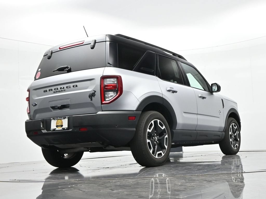 Certified 2023 Ford Bronco Sport Outer Banks w/ Tech Package AWD/4WD image 23
