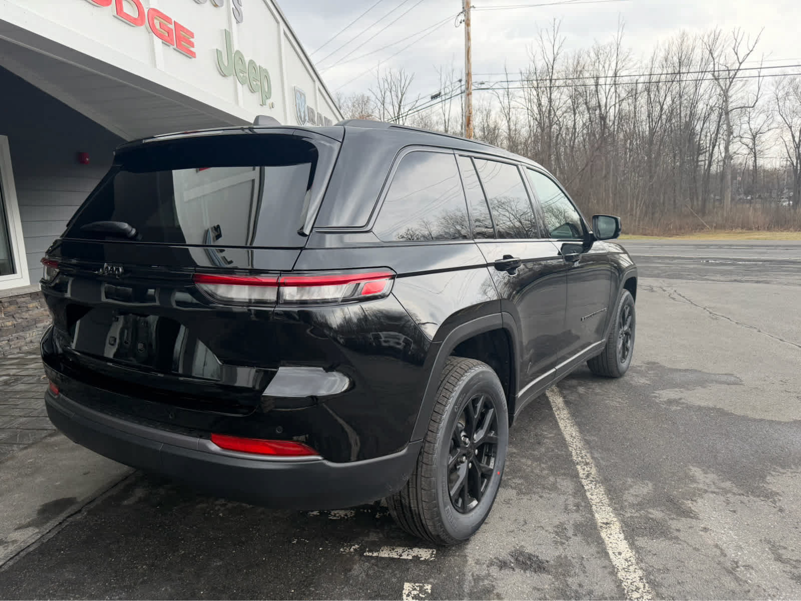 New 2026 Jeep Grand Cherokee Altitude AWD/4WD image 6