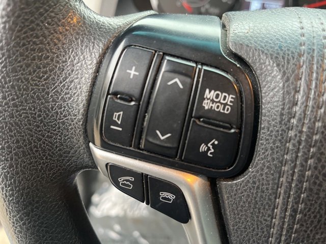 Used 2015 Toyota Sienna LE image 16