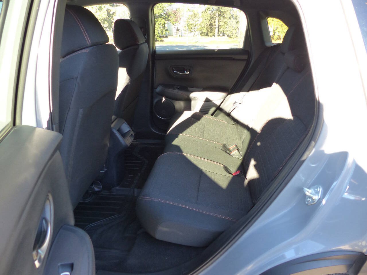 Used 2025 Honda HR-V Sport image 33
