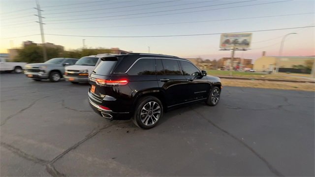 Used 2023 Jeep Grand Cherokee Overland image 8