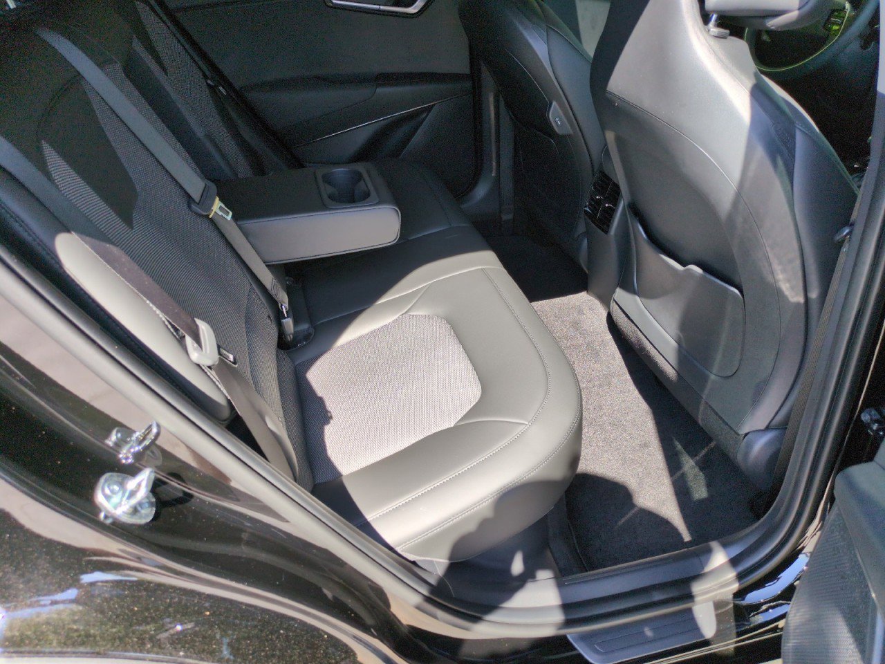 New 2026 Kia Niro EX FWD image 44