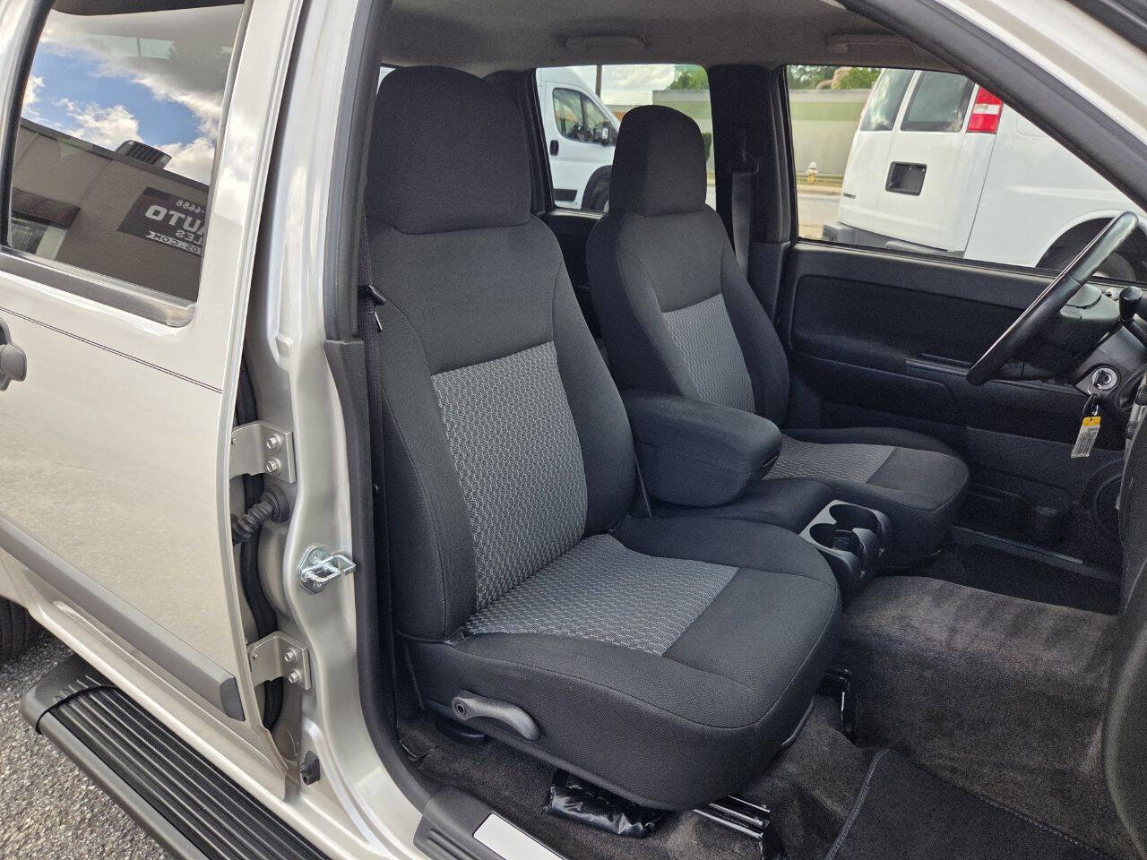 Used 2008 Chevrolet Colorado LT RWD image 11