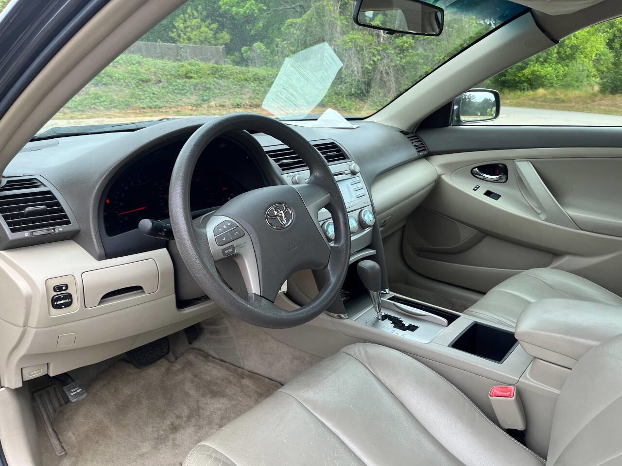 Used 2009 Toyota Camry LE FWD image 13