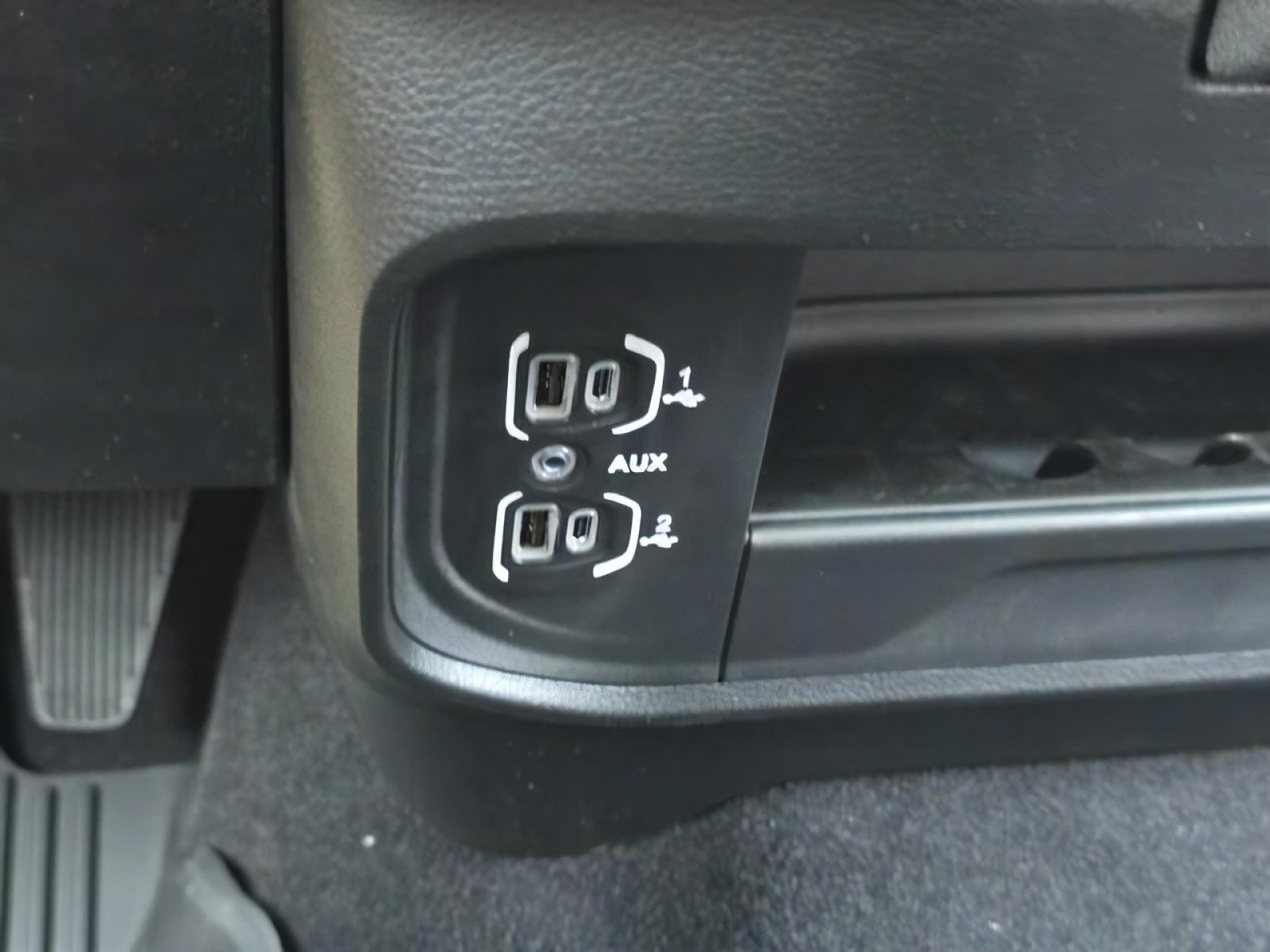 New 2026 RAM 2500 Tradesman AWD/4WD image 18