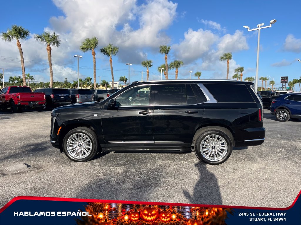 Used 2025 Cadillac Escalade Premium Luxury AWD/4WD image 8