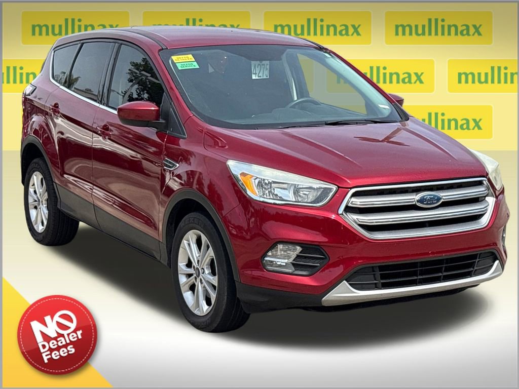 Used 2017 Ford Escape SE FWD image 1