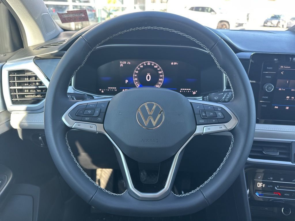 New 2026 Volkswagen Taos SE image 14