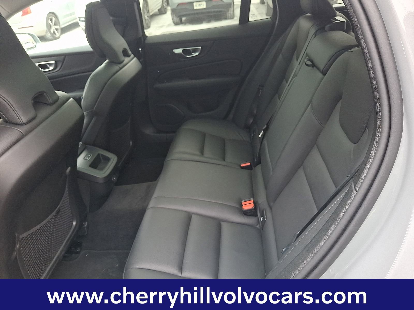 Certified 2025 Volvo V60 B5 Cross Country Plus image 11