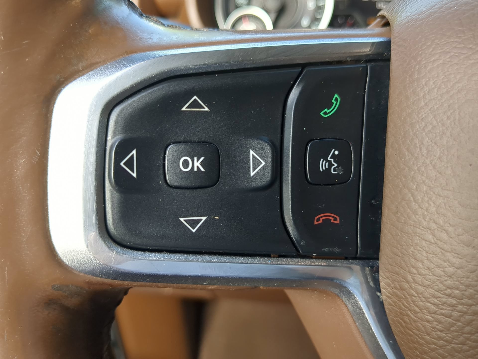 Used 2019 RAM 1500 Laramie AWD/4WD image 67