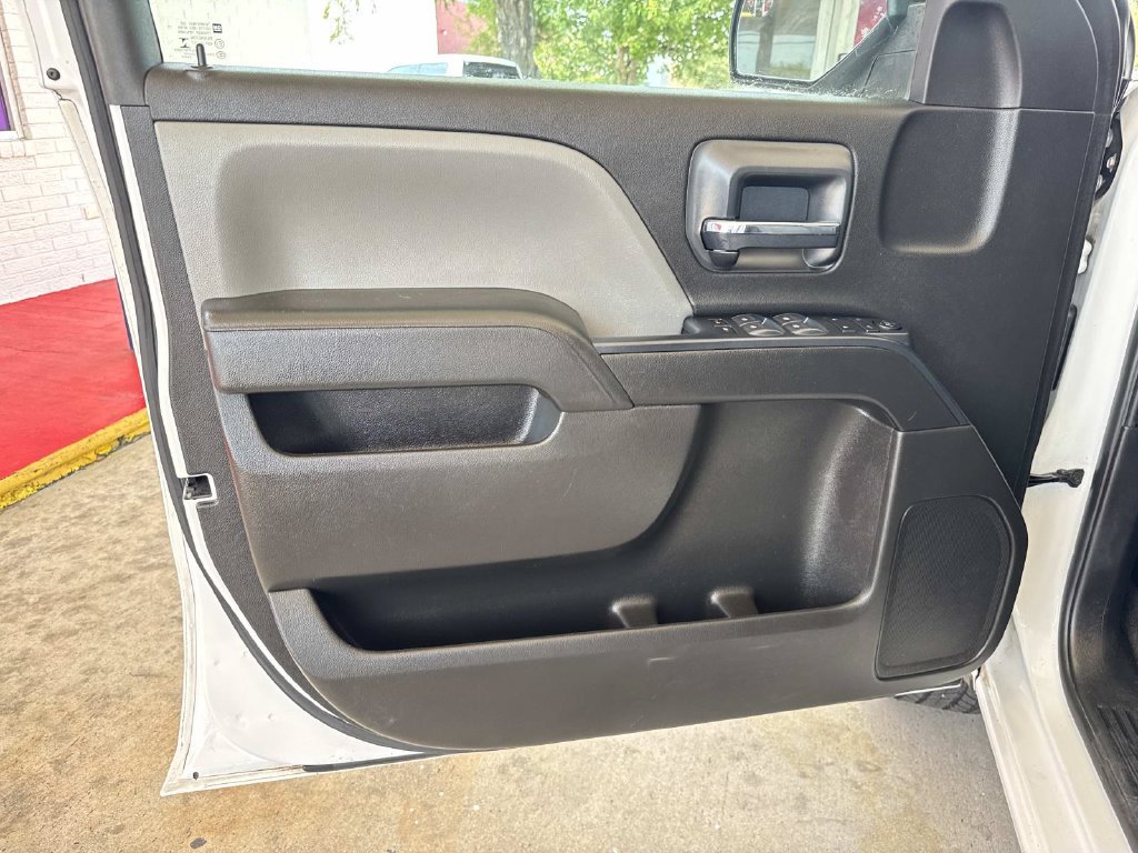 Used 2018 Chevrolet Silverado 1500 Custom w/ Custom Value Package RWD image 20